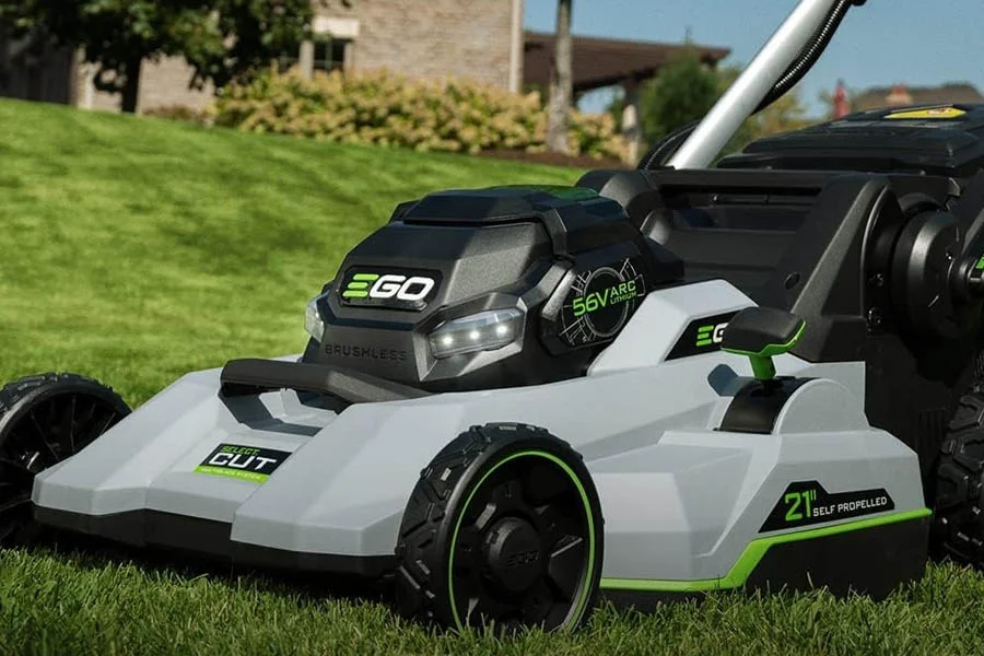 self propelled battery lawnmower